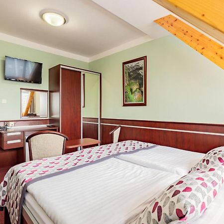 Orea Resort Panorama Moravsky Kras Blansko Luaran gambar
