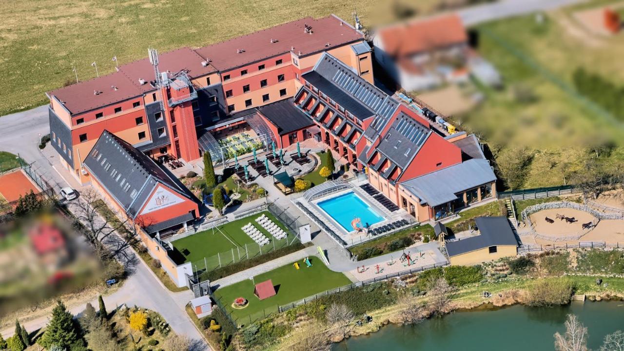 Orea Resort Panorama Moravsky Kras Blansko Luaran gambar