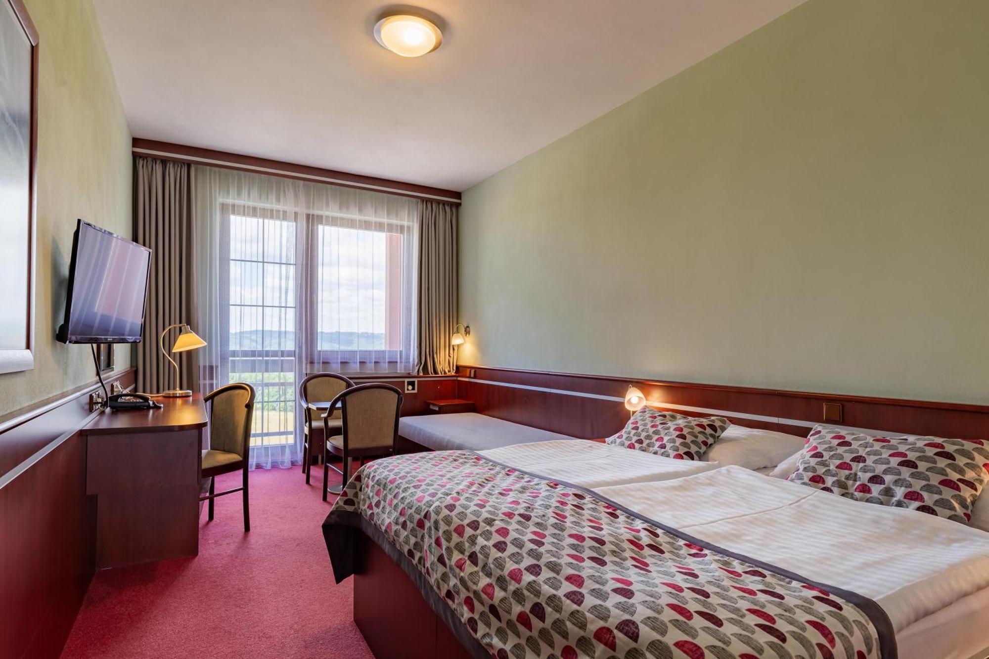 Orea Resort Panorama Moravsky Kras Blansko Luaran gambar