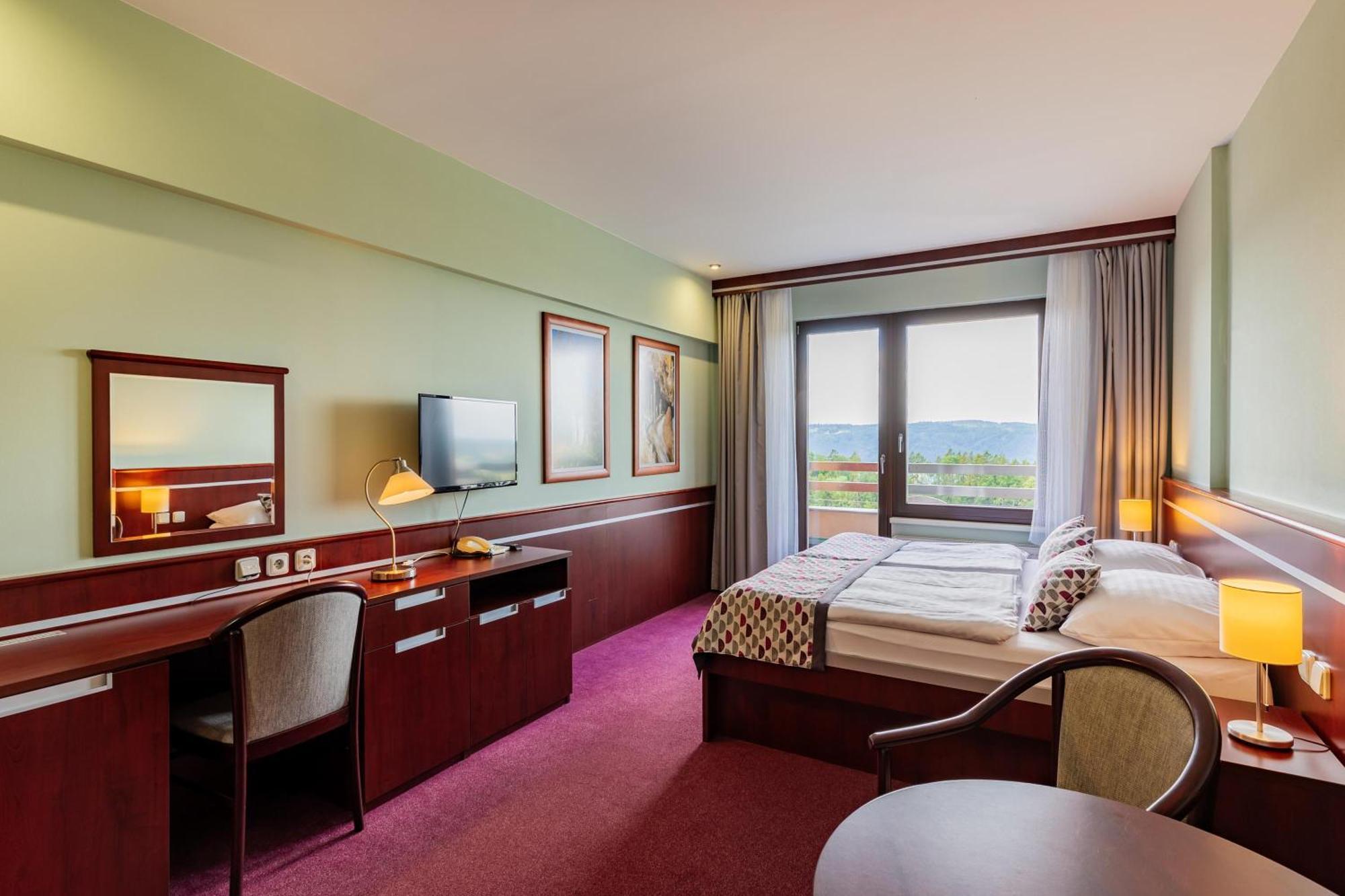 Orea Resort Panorama Moravsky Kras Blansko Luaran gambar