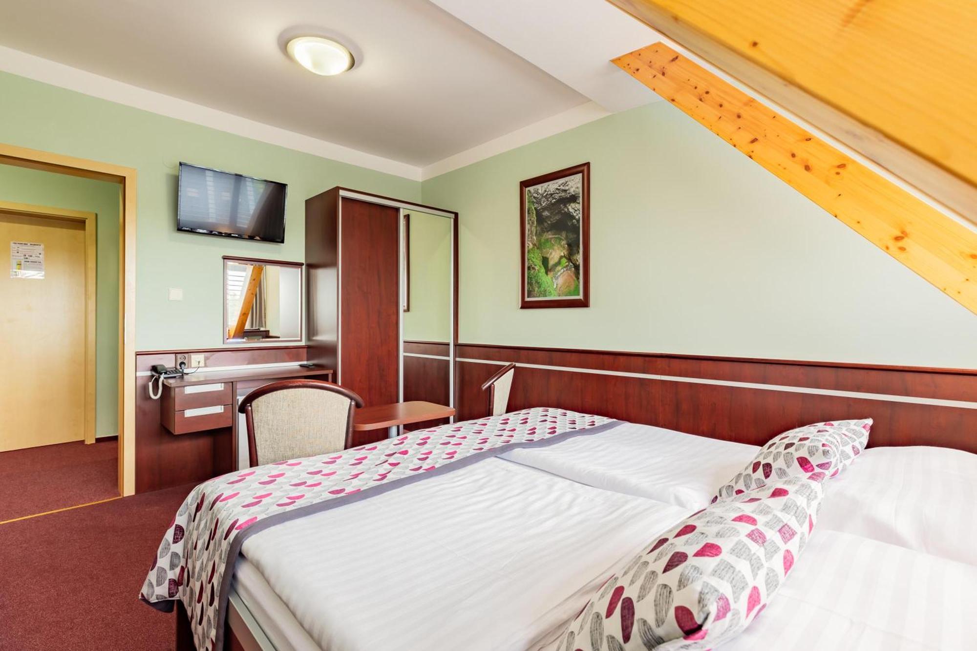 Orea Resort Panorama Moravsky Kras Blansko Luaran gambar